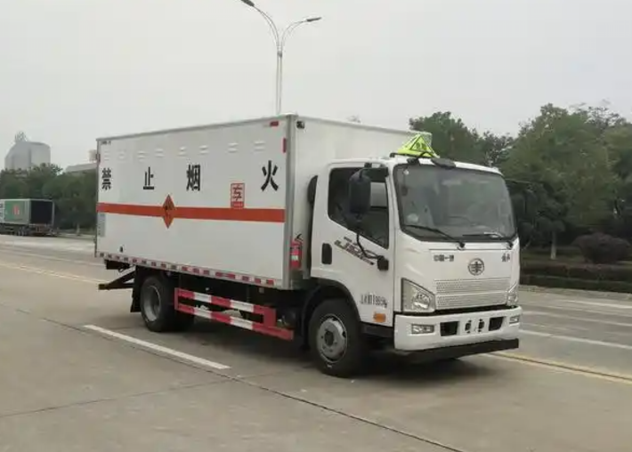 磐安爆破器材运输车可以上高速吗？